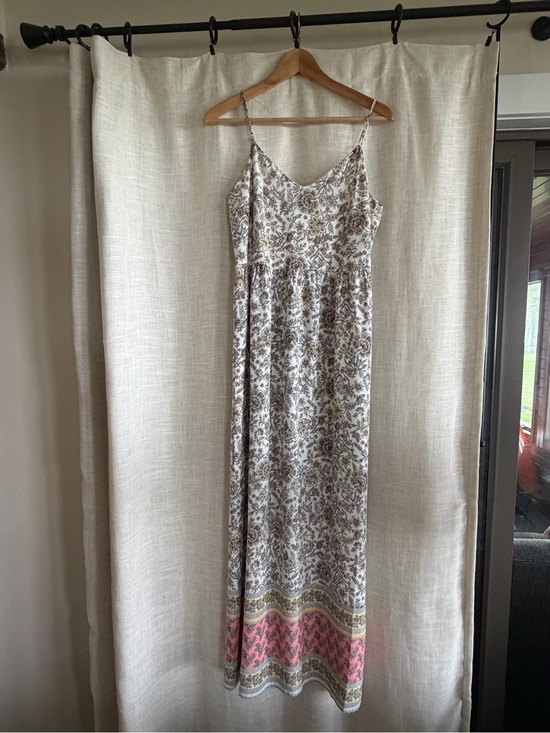 LOFT Dresses & Skirts - LOFT Cream Floral Spaghetti Strap Maxi Dress with Pink Hem Border